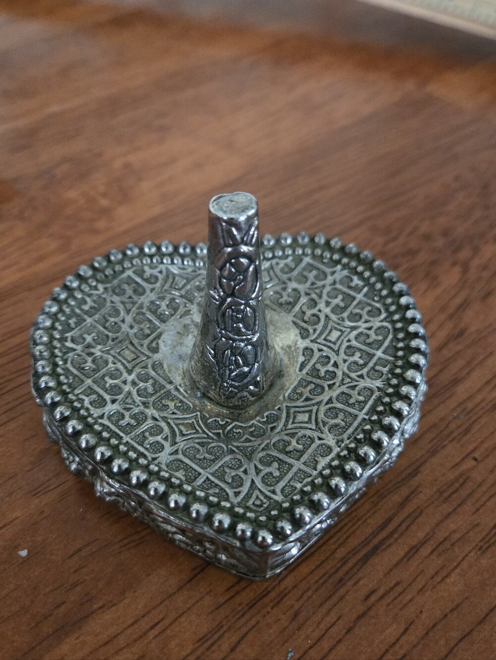 International Silver Company Heart Shaped Silver Plated Ring Holder Vtg Ornate